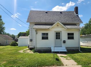 407 Portland Ave, Morrison, IL 61270