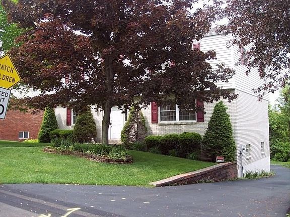 2nd image of 1828 Gina Dr
