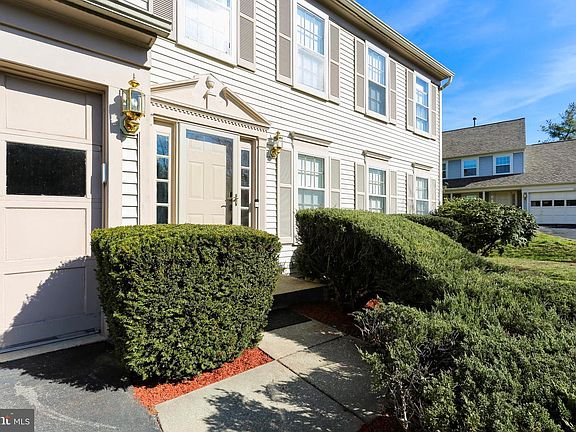 3rd image of 8335 Cottage Hill Ct