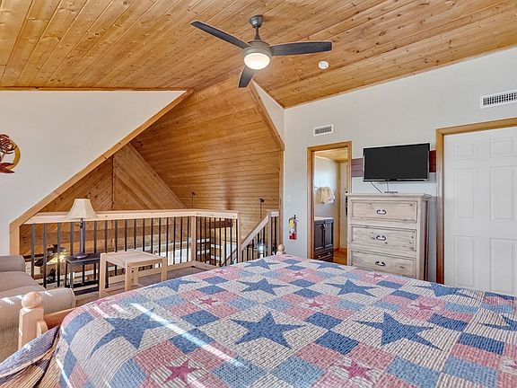 5th image of 2328 Hidden Mountain Rd
