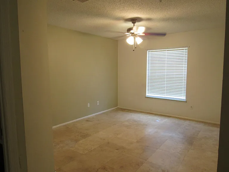 109 Reserve Cir #113 — Photo 36