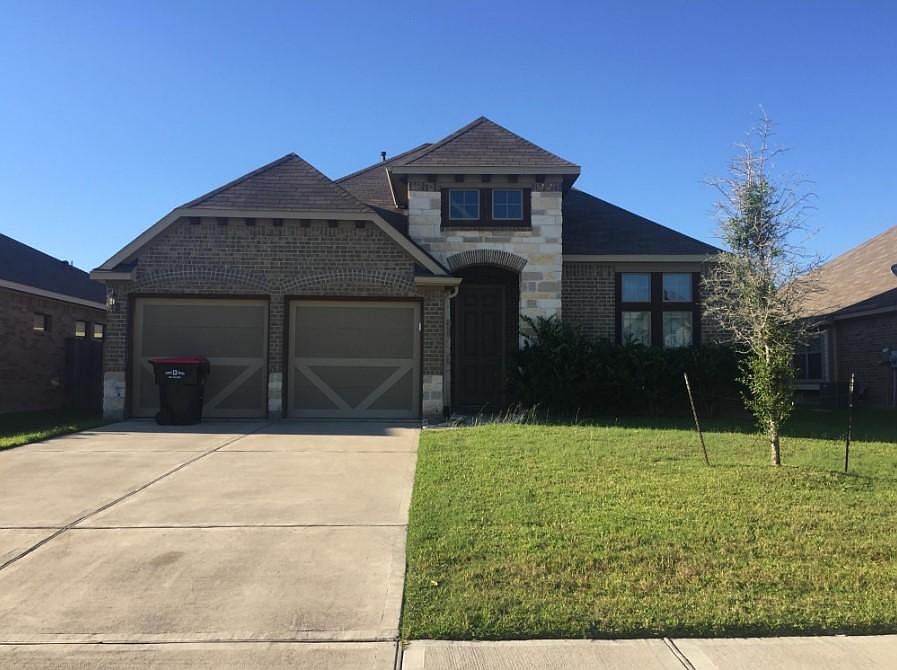 1st image of 23614 Starbridge Lake Ln
