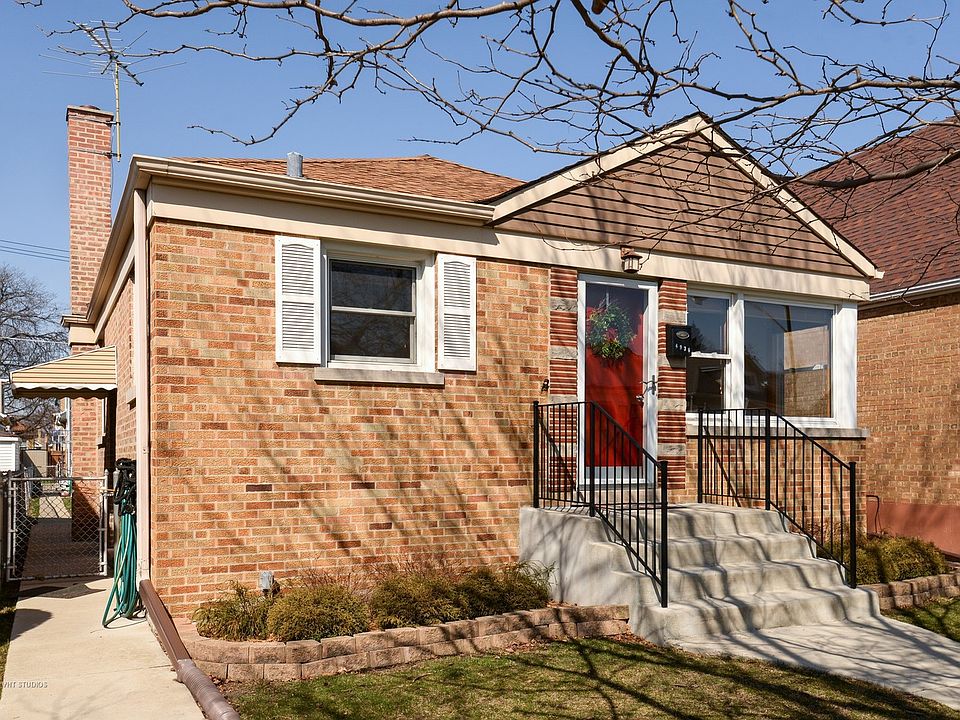 1st image of 4936 N Melvina Ave