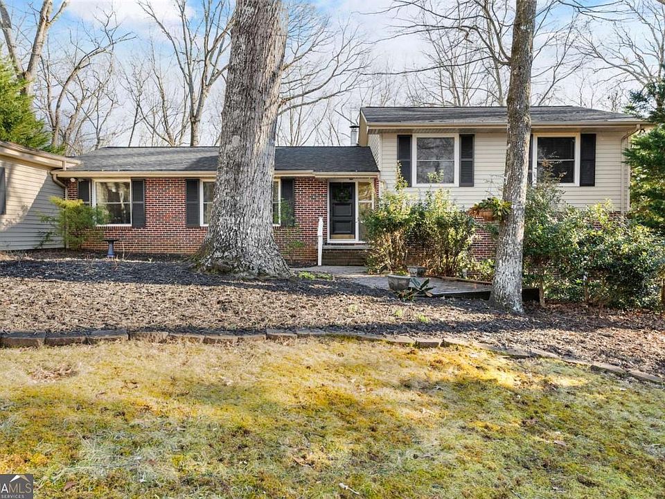 1st image of 825 Beverly Dr