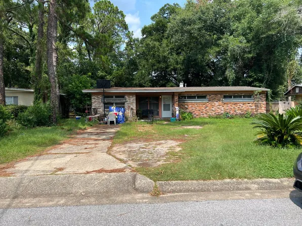 208 Fairfax Dr, Pensacola, FL 32503
