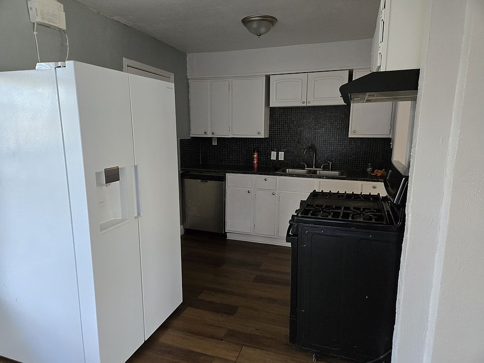 1st image of 475 Pittman St