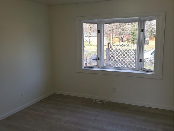 2nd image of 1278 W Klein St