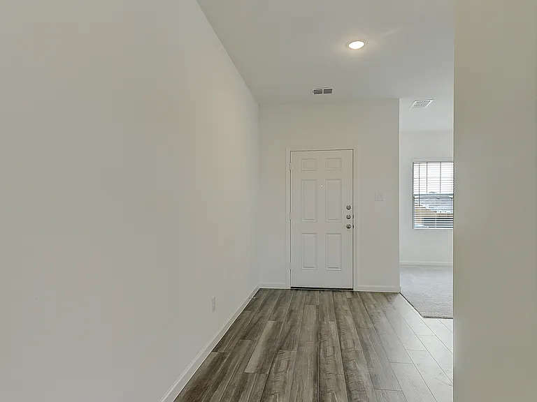 2713 Silver Leaf Ln — Photo 7