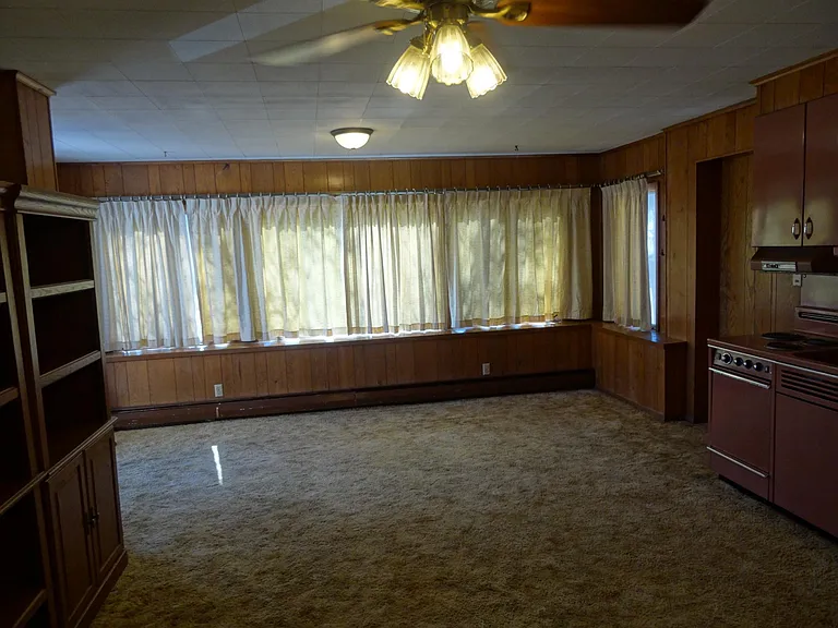 276 Center St #5 — Photo 3