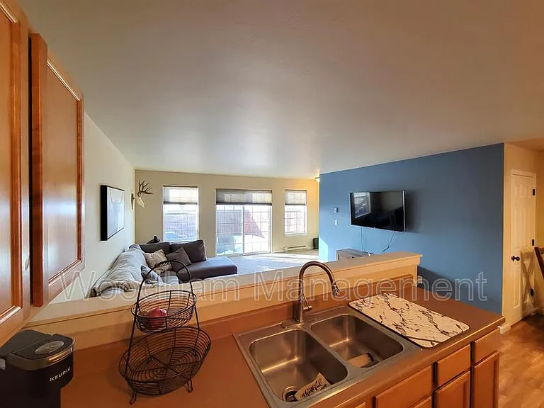 1112 Biehl Dr #B — Photo 5