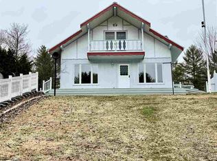 3856 Four Seasons Dr, Gladwin, MI 48624