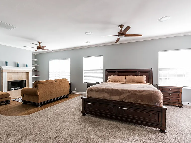 901 W Mary St — Photo 6