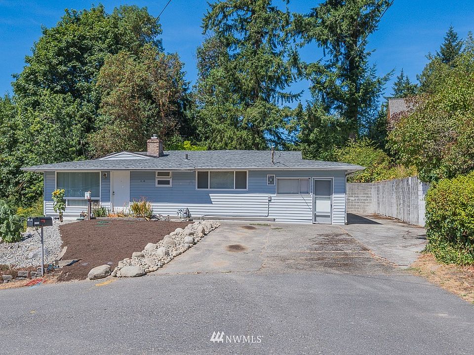 4130  17th Street  -  Bremerton, WA   98312