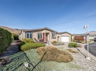 1300 Twin Peaks Dr, Wenatchee, WA 98801