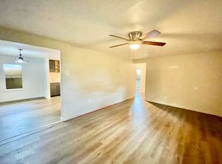 902 Wesley Ave, Cahokia, IL 62206
