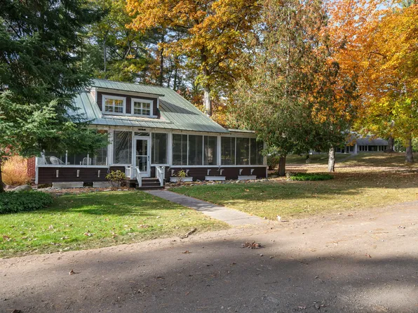 3652 Pier Ave, Indian River, MI 49749