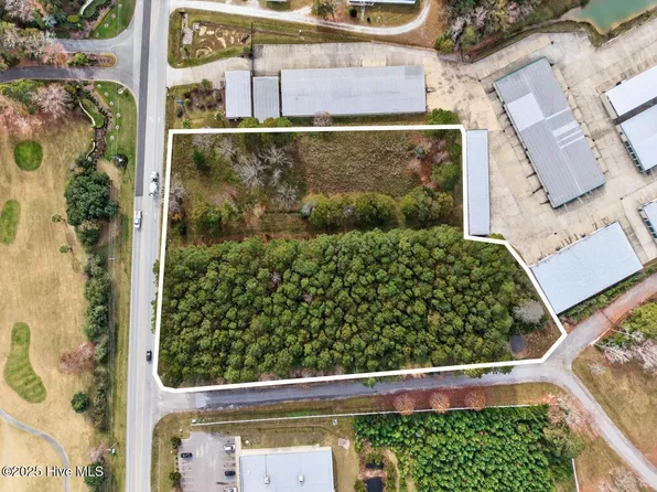 310 Seaside Road SW, Sunset Beach, NC 28468