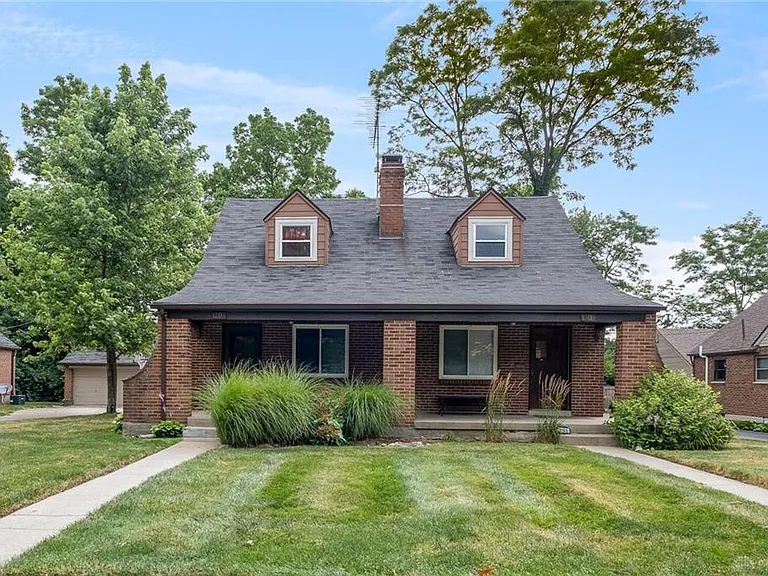 1134 Acorn Dr — Photo 1