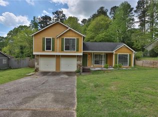 2563 Mistletoe Ln, Snellville, GA