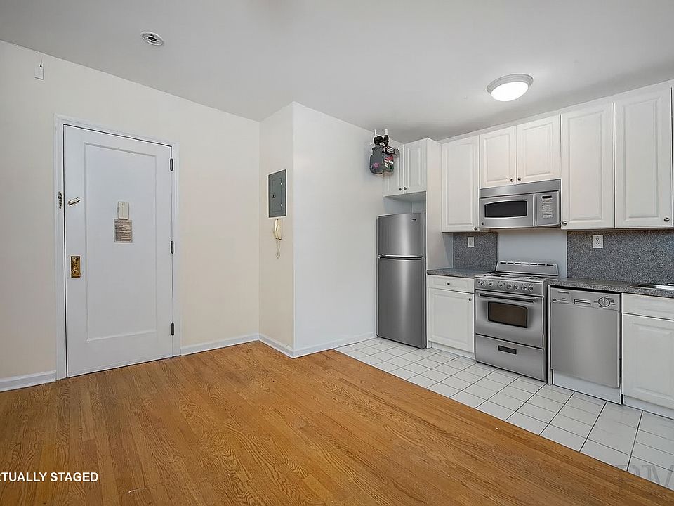 1st image of 305 W 45th St APT 1j