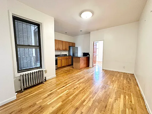 Rented by Camelot Realty Group | media 3