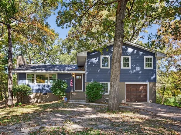 641 Caren Dr, Virginia Beach, VA 23452