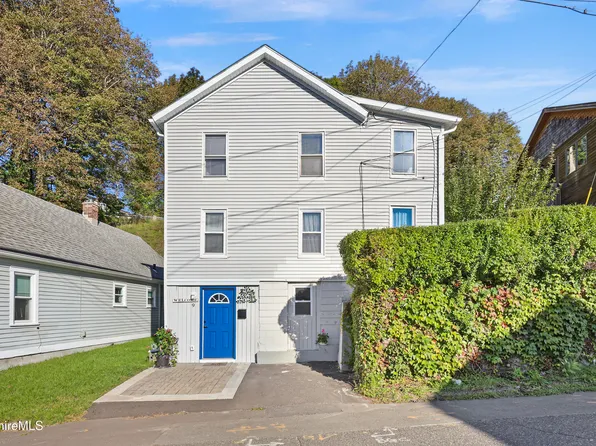 9 Richmond Ln, Adams, MA 01220