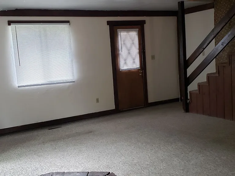 86 Mason St — Photo 2