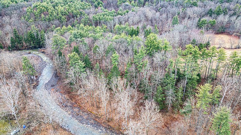 2nd image of 4875-4879 Potter Hollow Road