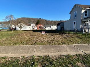 3608 Lincoln Ave, Shadyside, OH 43947