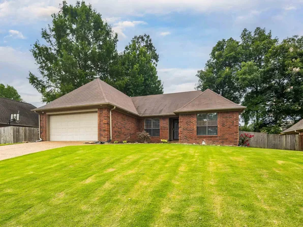 7685 Shadow Hills Dr, Arlington, TN 38002