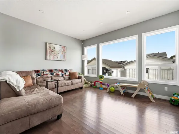 2914 Elgaard DRIVE, Regina, SK S4X 0M9