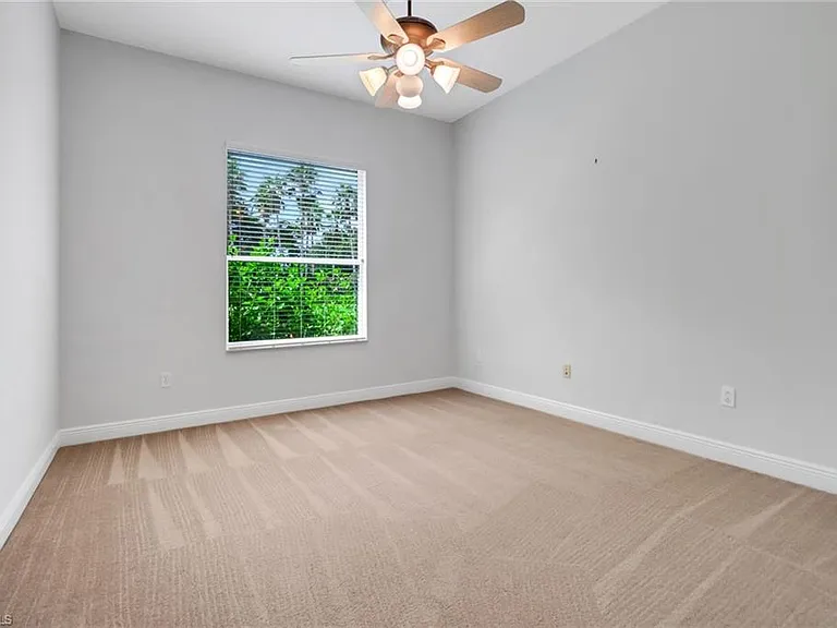 11128 Sierra Palm Ct — Photo 22