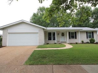 2327 England Town Rd, Saint Louis, MO 63129