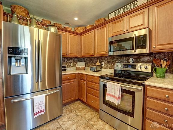 4th image of 154 Royal Oaks Dr
