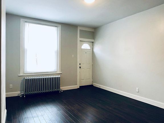 4th image of 1819 E Wishart St