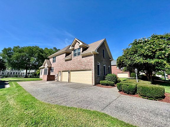 3rd image of 1709 Timber Ridge Ct