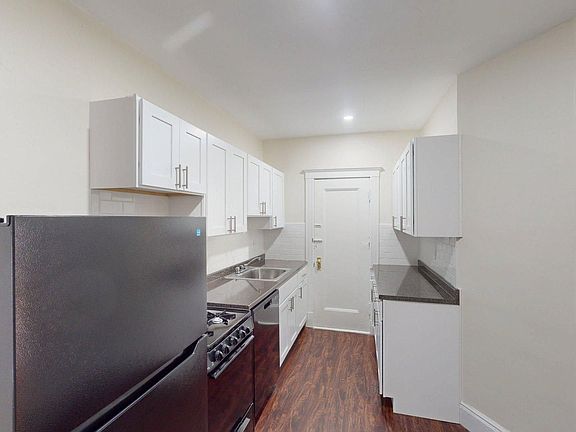 5th image of 4 Vinal St
