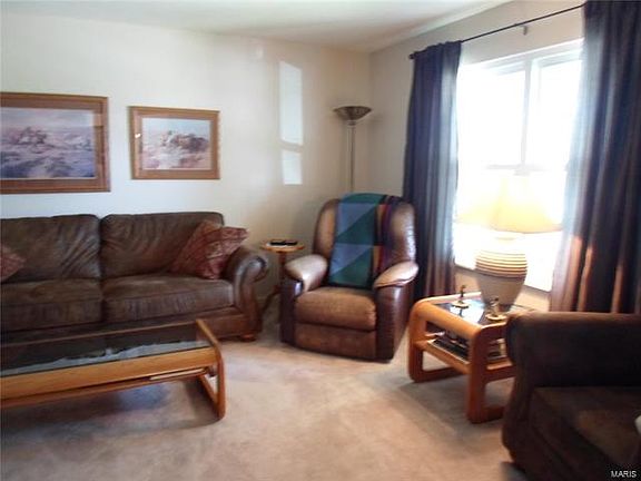 4th image of 2524 Pioneer Dr