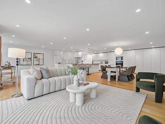 4th image of 1166 Bay St Unit 1002