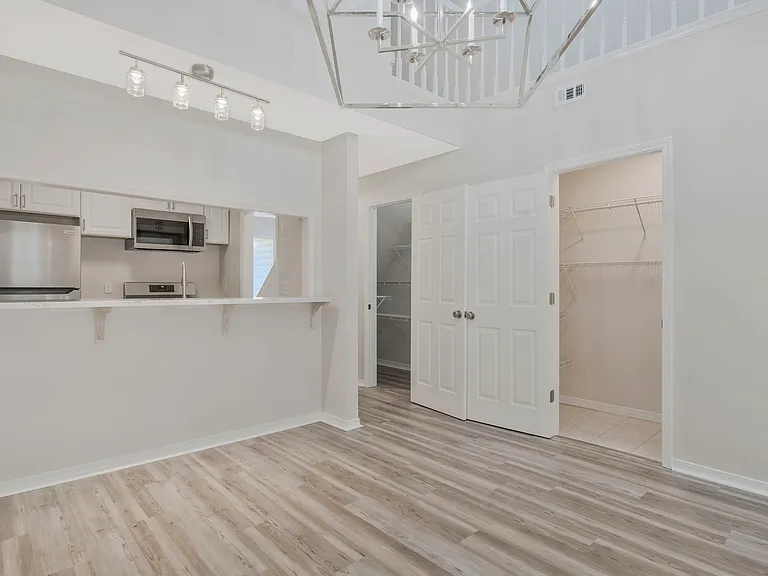 4221 Brookside Dr — Photo 12