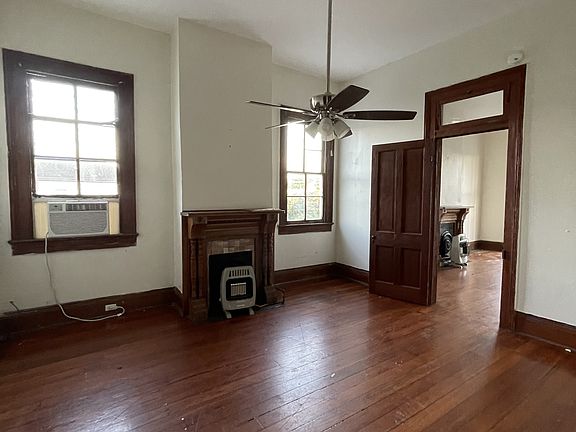 3rd image of 4901 Camp St APT B
