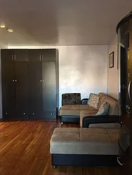 Sold by Starealty Estate LLC