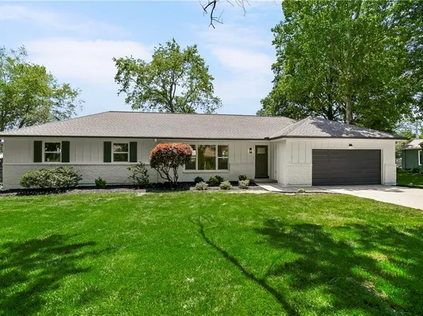 3515 W 93rd St, Leawood, KS 66206