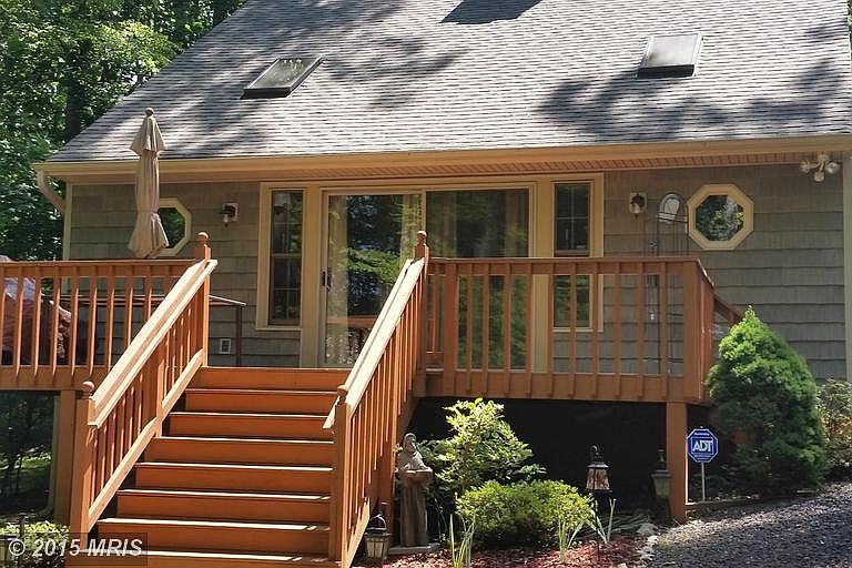 Totally renovated and upgraded thruout