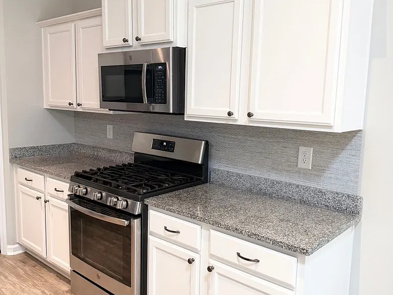 3713 Park Pointe Ave — Photo 25