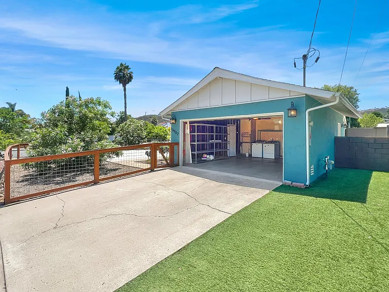 13902 Powers Rd — Photo 26
