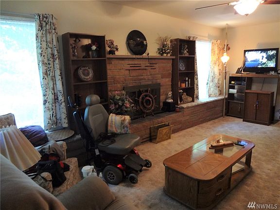 2nd image of 4120 W North St