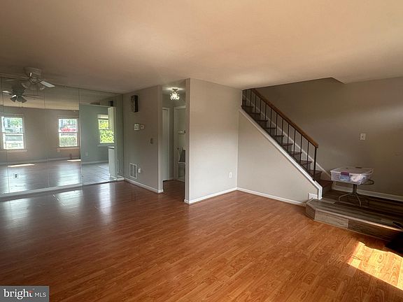 5th image of 326 Harry S Truman Dr Unit 234