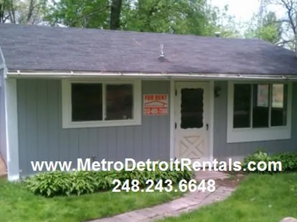 4636 Starmer Dr, Holly, MI 48442